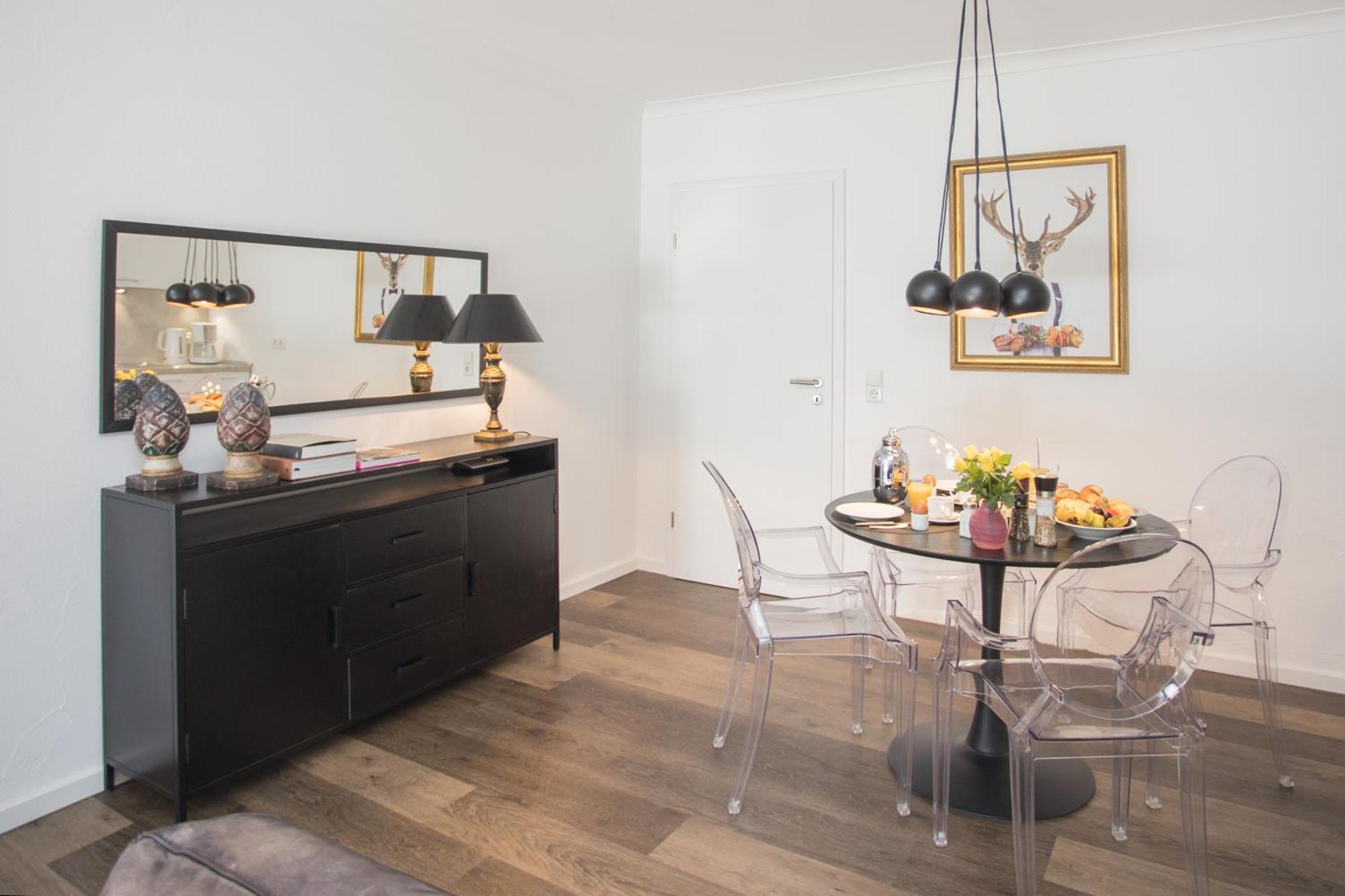 The Suite Winterberg Deluxe - Exklusive Ausstattung, Bestlage Zwischen Skikarussell Und Marktplatz, Eigener Garten, Ski- Und Fahrradraum, Ruhige Suedausrichtung, Wlan, Hundefreundlich Esterno foto